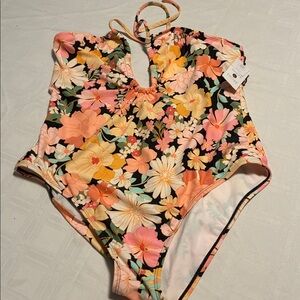 Shade & Shore Floral Womans SZ 16 One Piece Swimsuit - Black and Pink NWT